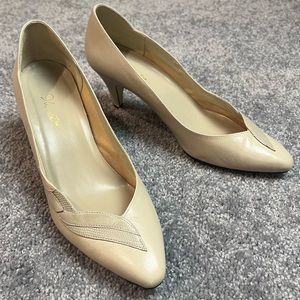 9West Beige Leather Heels